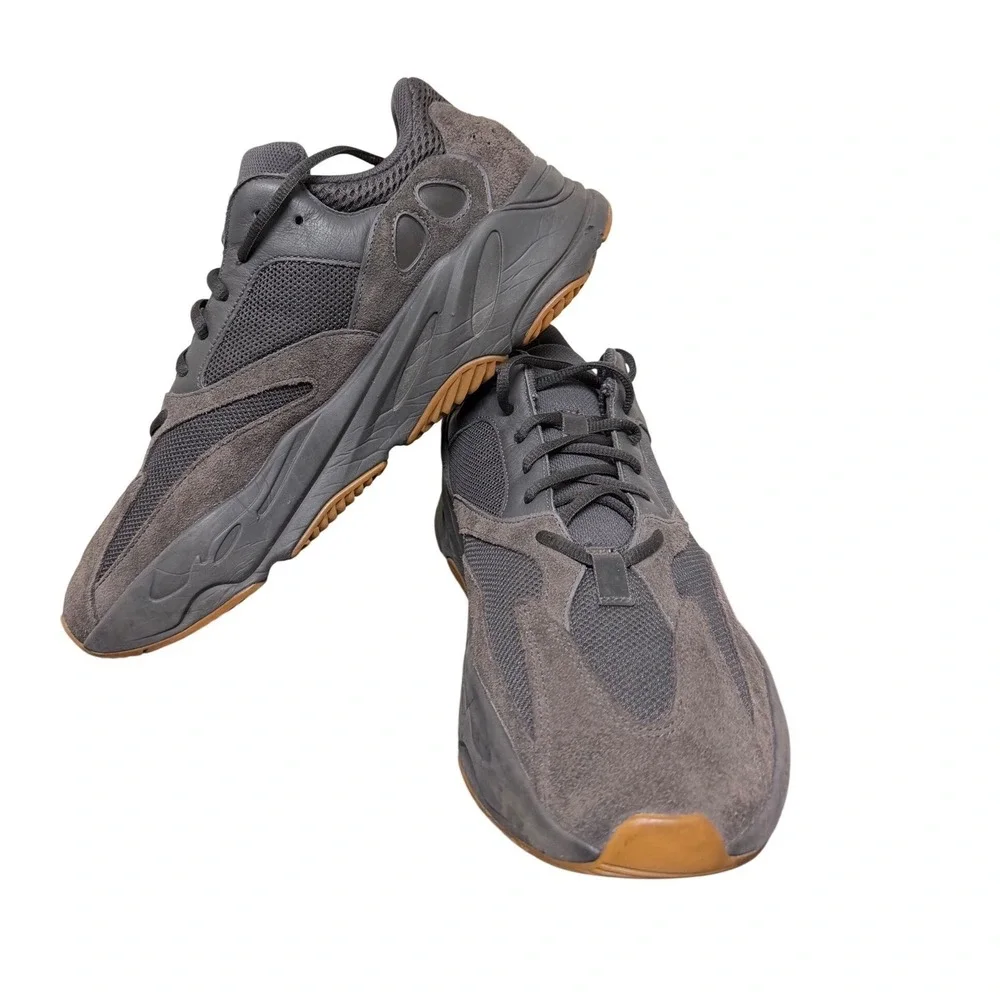 Adidas Yeezy Boost 700 Mens Utility Black FV5304 Suede Mesh Gum Sole Sneaker
